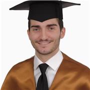 Ingeniero imparte clases de lo que sea